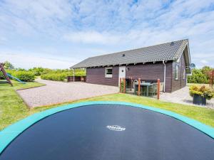 Secluded Cozy Cottage in Skaven-By Traum