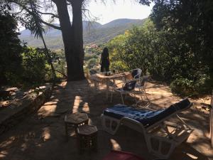 Provençal villa with sea views & Mediterranean garden, beaches, Wi-Fi, Air Conditioning