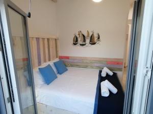 Deluxe Double Room with Balcony and Sea View