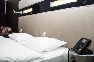 11 Mirrors Design Hotel