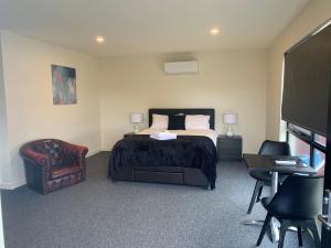 朗福德 Queens Arms Hotel 酒店 套房