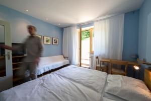 Bühnenwirtshaus Juster