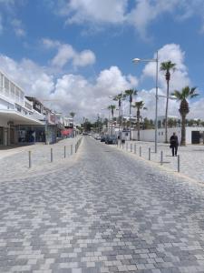 Phaedrus Living Seaview Luxury Flat Marina Court 213