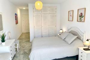 Amplio apartamento junto al mar