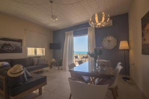 Golden Sun Apartments