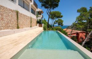 La vie en rouge SA RIERA duplex, private parking