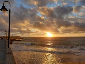 LUZ DEL FARO