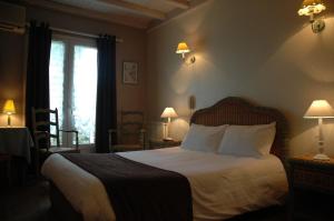 Hotels Hotel L'Ecailler : photos des chambres