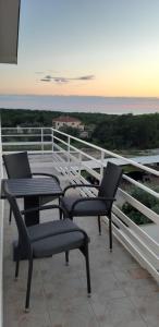 Apartments & Rooms Villa Adamović