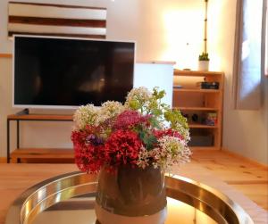 Wohlfühl Appartement -direkt--- Kaisereins punkt de --- traditionelles Lehmhaus Parken gratis