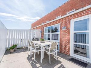 Modern Beach Retreat in Blavand-By Traum