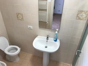 Single Room with Private Bathroom