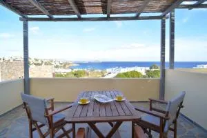 Marina's Studios - Azolimnos