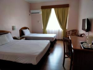 Superior Twin Room room in Hotel Seri Malaysia Bagan Lalang