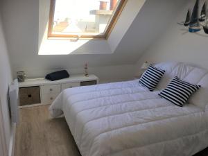 Appartements TOUT A PIED ! parking prive - T2 25m2 cosy : photos des chambres