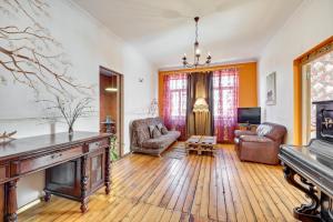 Toma street apartments