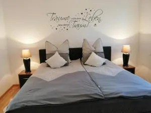 Traumzeit-Ferienwohnung - Wutha-Farnroda