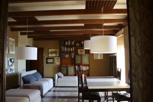 LIVING in the archeosites, GARAGE, BIKES