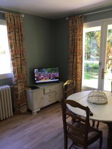 Maisons de vacances Les Pierrottes pour 2 : photos des chambres