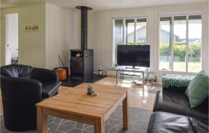 2 Bedroom Beautiful Home In Hemmet