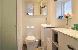 3 Bedroom Lovely Home In Strömstad