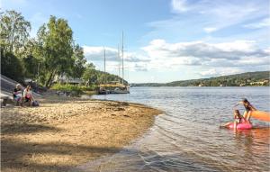 3 Bedroom Lovely Home In Strömstad