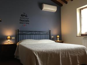 One-Bedroom Apartment room in Tenuta Badia '99