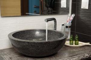 Apartment with Shower