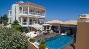 Marilyn Manor, Exclusive Hideway, By ThinkVilla