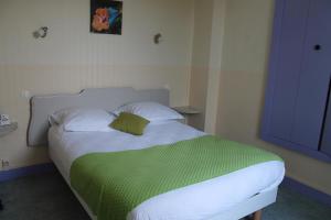 Hotels Logis Hotel Beausejour : photos des chambres