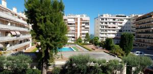 Appartements Les Caroubiers : photos des chambres