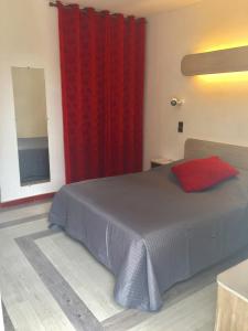 Hotels Hostellerie Saint Benoit : photos des chambres