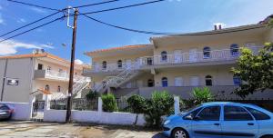 Polychrono GREEN GARDENS