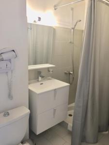 Hotels Hostellerie Saint Benoit : Chambre Double - Vue sur Jardin