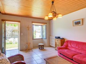 Maisons de vacances Spacious Holiday Home near Auvergne s Volcanoes : photos des chambres