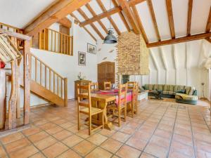 Maisons de vacances Typical holiday home with large garden : photos des chambres