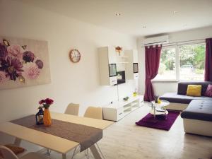 Apartmani "Sandro" Gonar