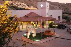 Silk Road Hotel - Tufailah