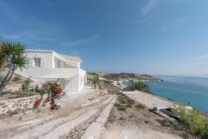 Prassa Houses Kimolos-Island Greece
