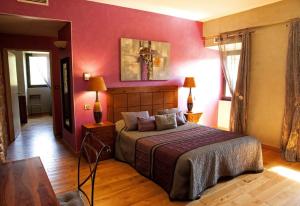 Hotels Le Mas de Baume : Chambre Triple - Vue sur la Piscine