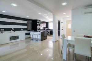 Villa Cantinho by Intiholidays