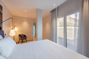Superior Double Room with Terrace room in Eurostars Mediterranea Plaza