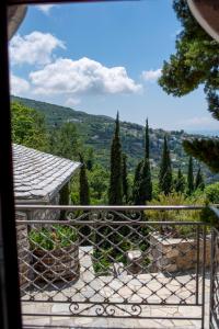 To Stefani tis Makrinas Pelion Greece