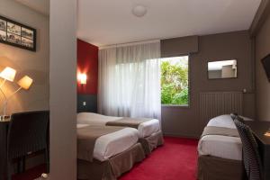 Triple Room (3 single Beds) room in Le Regina Hotel