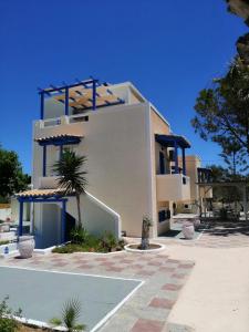 Anemelia Hotel Adamas