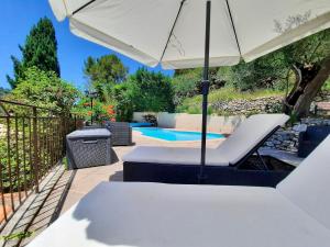 Les Restanques de Toucas - Studio dans villa avec jardin et piscine partagée