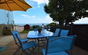 Holiday Home room in Jan Dee Cottage