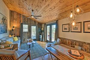 Two Bedroom House room in The Cottage at Camp Toccoa