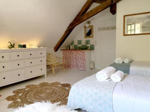 B&B / Chambres d'hotes Quatre Chats sous un Pin : photos des chambres