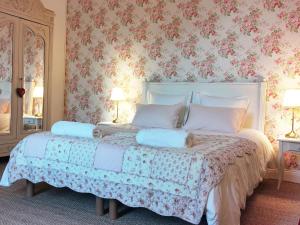 B&B / Chambres d'hotes Quatre Chats sous un Pin : photos des chambres